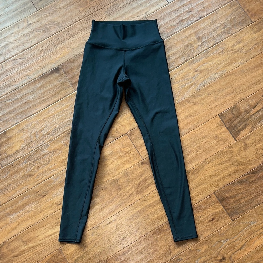 ALO airlift black leggings